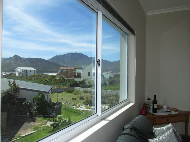 Hostal Belle Mer Guest House