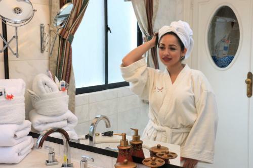Royal Lodge Hotel (unete)