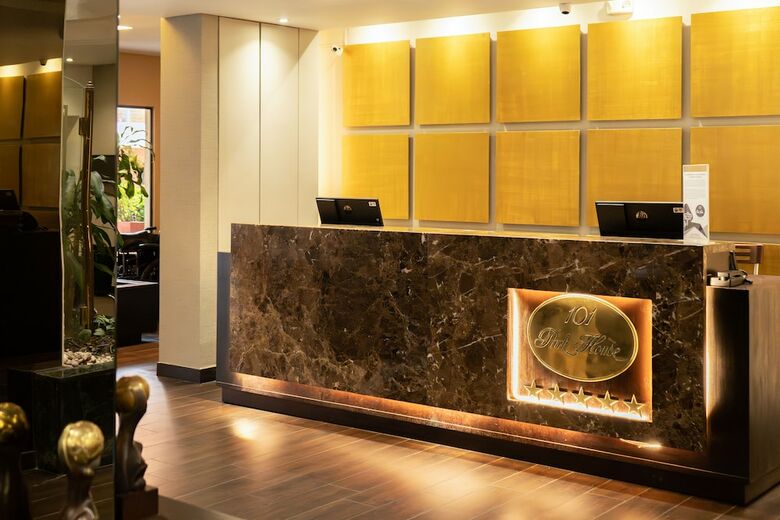 Hotel Suites 101 Park House