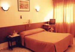 El Faisan C&r Hotel