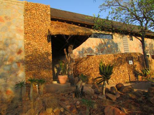 Kukama's Rest At Zebula 317