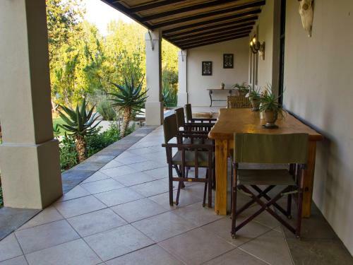 Villa Swartberg Private Game Lodge