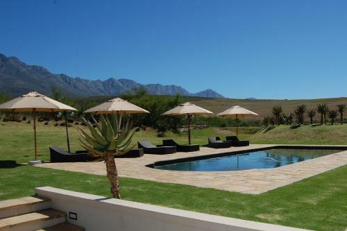 Villa Swartberg Private Game Lodge