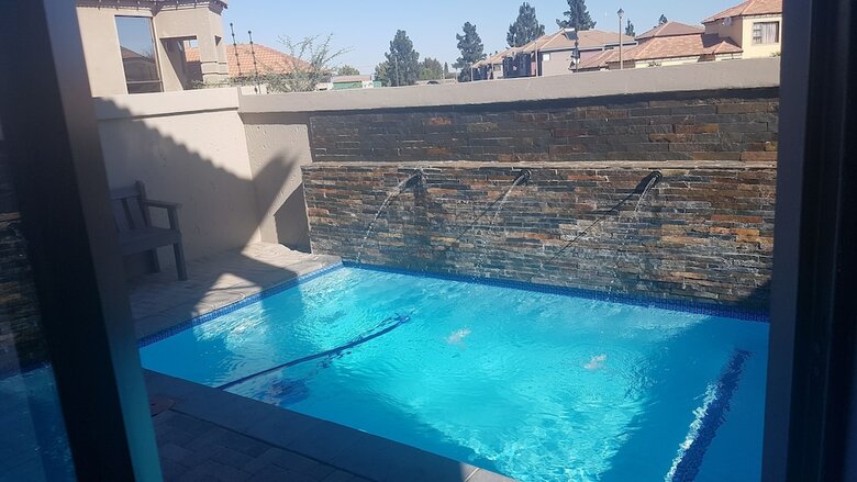 Hostal Sunflower Guesthouse & Spa