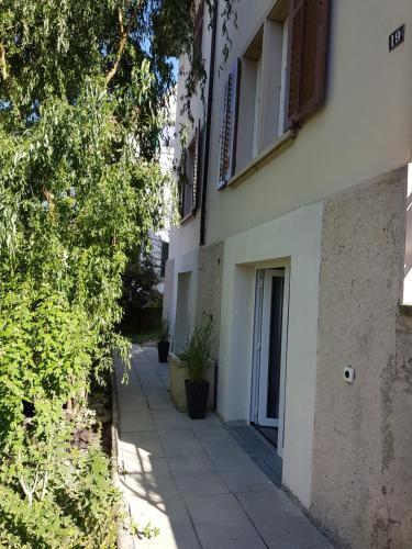 Lamana Apartments