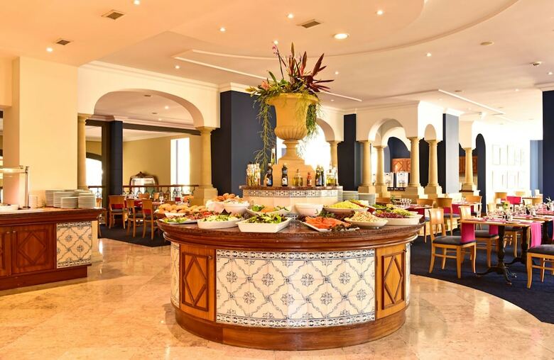 Pestana Village Garden Resort Aparthotel