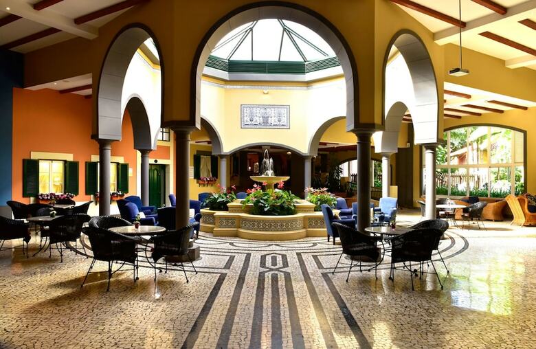 Pestana Village Garden Resort Aparthotel