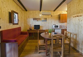 Apartamentos Camping Carlos III