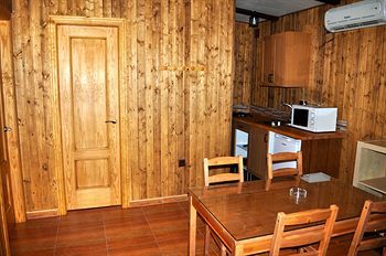 Apartamentos Camping Carlos III