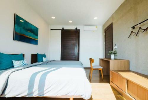 Anatta The Cliff House