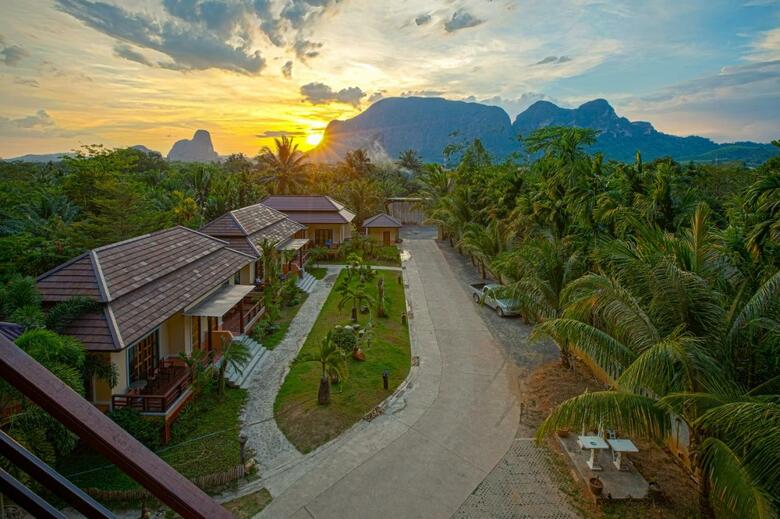 Hotel Palms Hill Resort