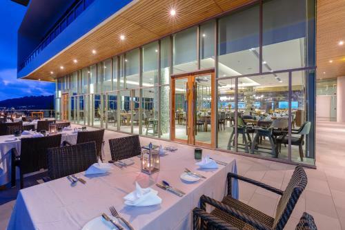Hotel Wyndham Grand Phuket Kalim Bay