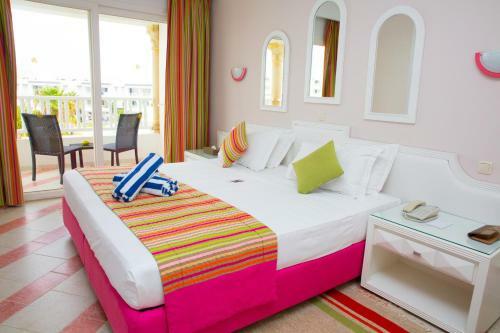Hotel Golden Tulip Taj Sultan