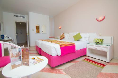 Hotel Golden Tulip Taj Sultan