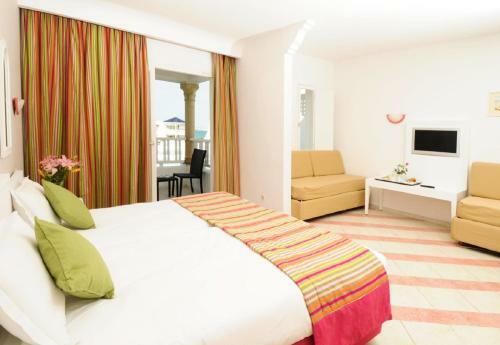 Hotel Golden Tulip Taj Sultan