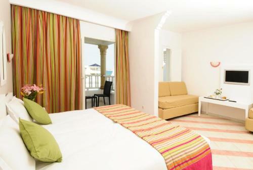 Hotel Golden Tulip Taj Sultan