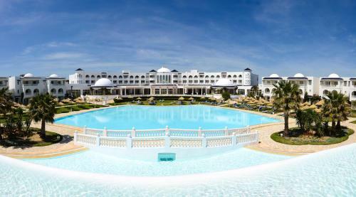 Hotel Golden Tulip Taj Sultan