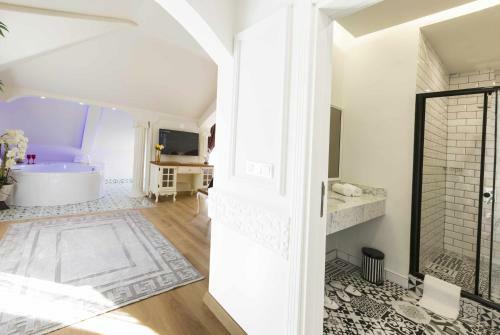 Andalouse Elegant Suite Hotel
