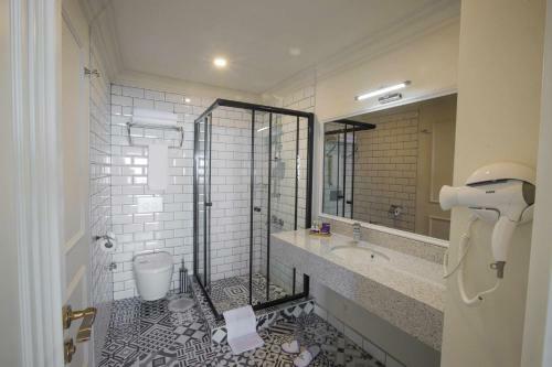 Andalouse Elegant Suite Hotel