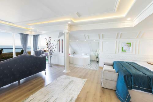 Andalouse Elegant Suite Hotel