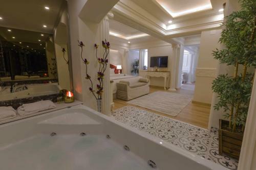 Andalouse Elegant Suite Hotel