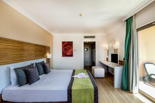 Hotel Tui Magic Life Waterworld