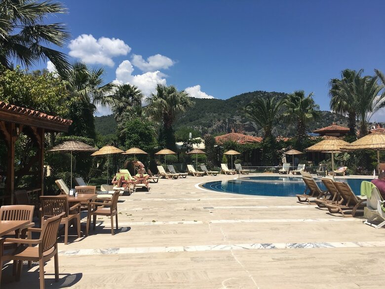 Asur Hotel & Aparts & Villas