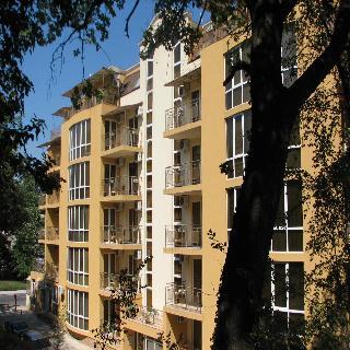 Residencia Joya Park Complex