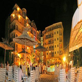 Residencia Joya Park Complex