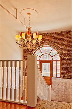 Victorian Hotel