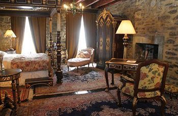 Hotel Pierre Du Calvet