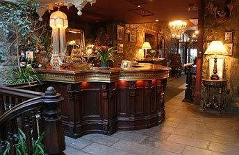 Hotel Pierre Du Calvet