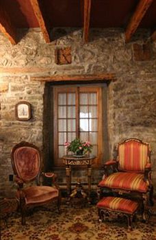 Hotel Pierre Du Calvet