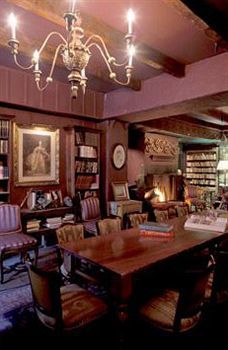 Hotel Pierre Du Calvet