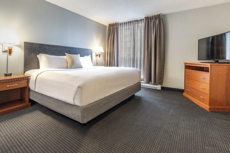 Hotel Candlewood Suites Montreal