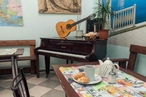 Apple Hostel