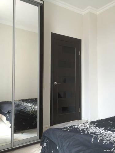 Apartment On Franzuskiy Boulevard