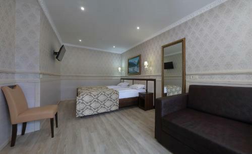 Home Hotel