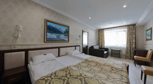 Home Hotel