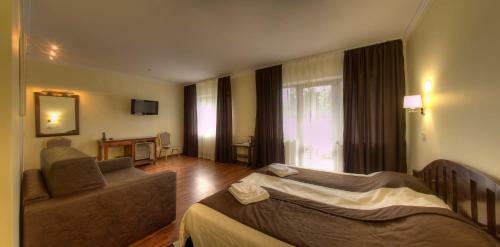 Home Hotel