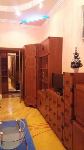 Apartment - Leontovicha Street