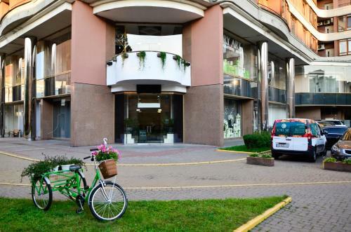 Diplomat Aparthotel