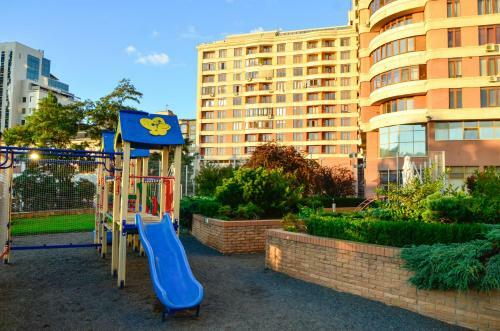 Diplomat Aparthotel