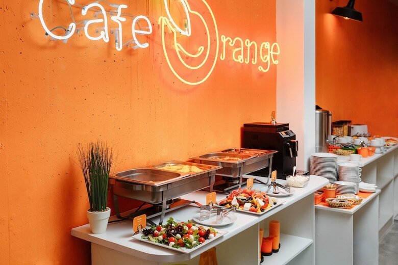 Orange Hotel