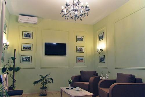 Classic Apartment On Zhukovskoho