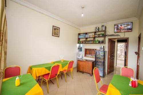 Albertine Tourist Hotel