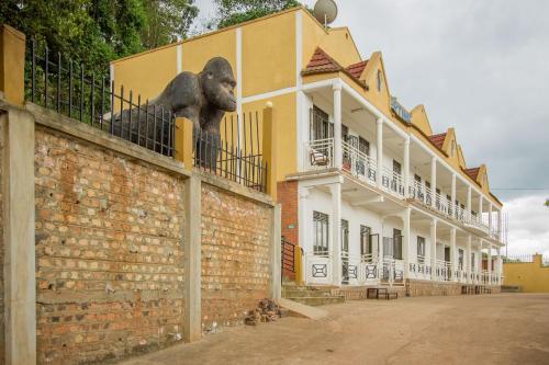 Albertine Tourist Hotel