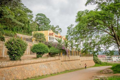 Albertine Tourist Hotel