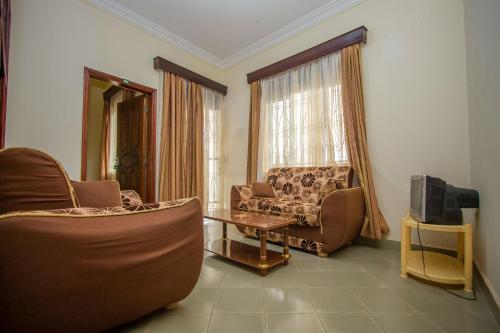 Albertine Tourist Hotel