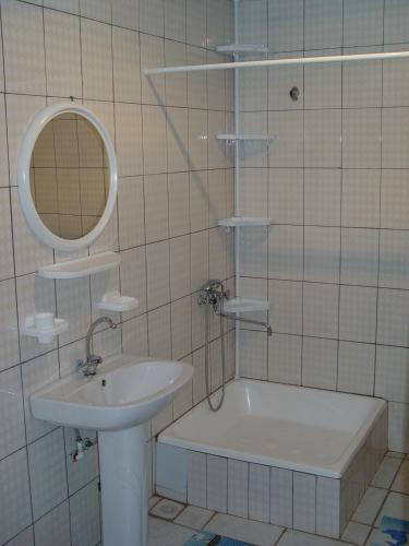 Bed & Breakfast Hotel Isakhoja